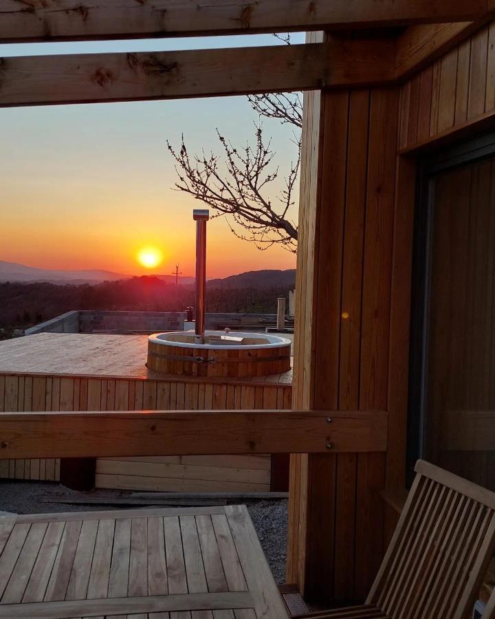 Apartmán Panorama Glamping Vipavska Dolina Dobravlje Exteriér fotografie